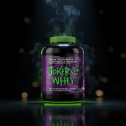 Pote de whey protein Joker 2,3 kg, suplemento alimentar em embalagem preta com detalhes coloridos