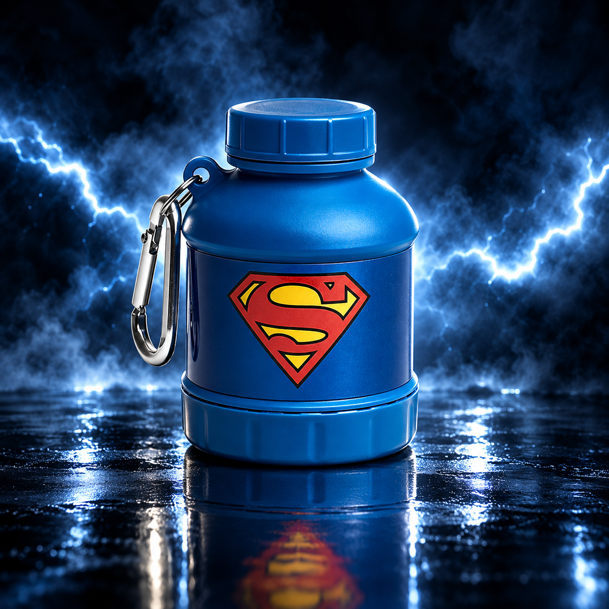 Funnel Smartshake Whey2Go DC Comics de 110 ml, compatível com shakes de proteína, com design do herói da DC Comics.